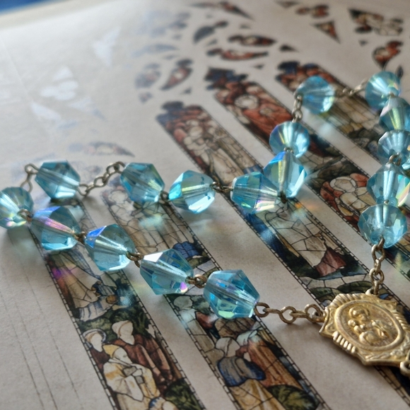 Rosary - Mini Rosary 3 Decads With Blue Glass Crystal Beads - Picture 7 of 8